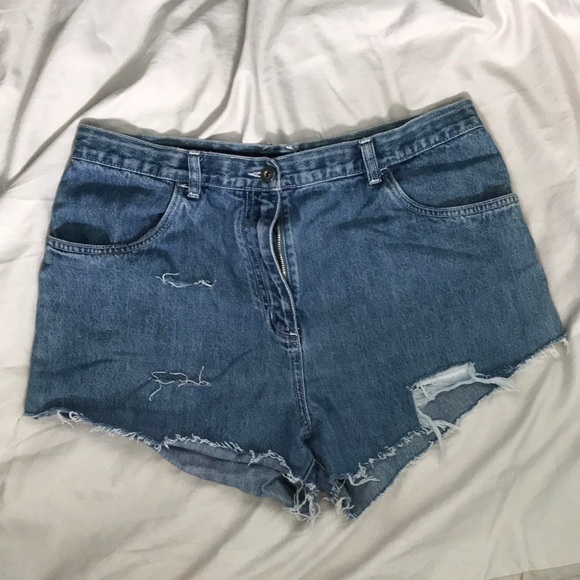 Distressed shorts - Picture 1 of 1